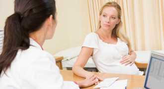 Женские консультации наградят за сохранённые беременности