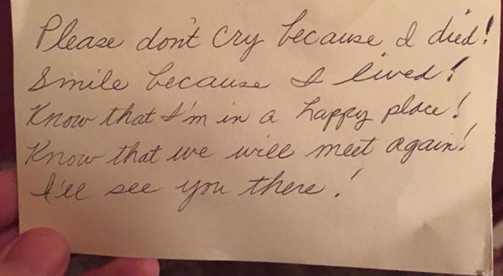 Муж нашёл утешающее письмо от недавно умершей жены