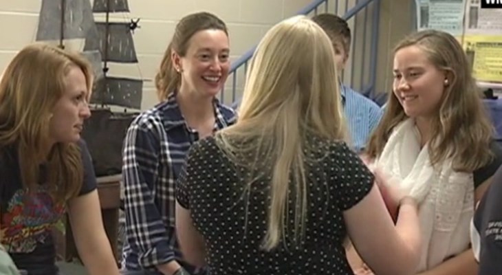 Школьники из Нью-Хэмпшира пожертвовали праздником ради лечения любимой учительницы