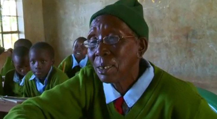90-летняя бабушка из Кении учится в начальной школе