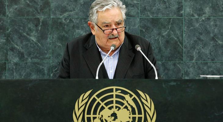 Президент Уругвая Хосе Мухико выступает на трибуне ООН
