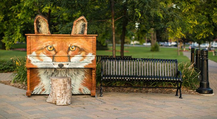 Уличное пианино в Праге