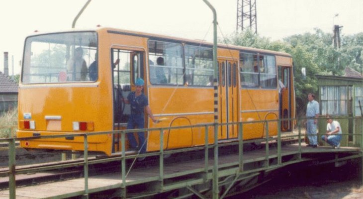 Рельсовый автобус - пассажирский транспорт на железной дороге